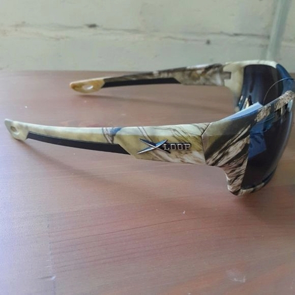 xloop Other - Camouflage Sunglasses - Polarized, Solid Black Lenses, Sportsman Gear